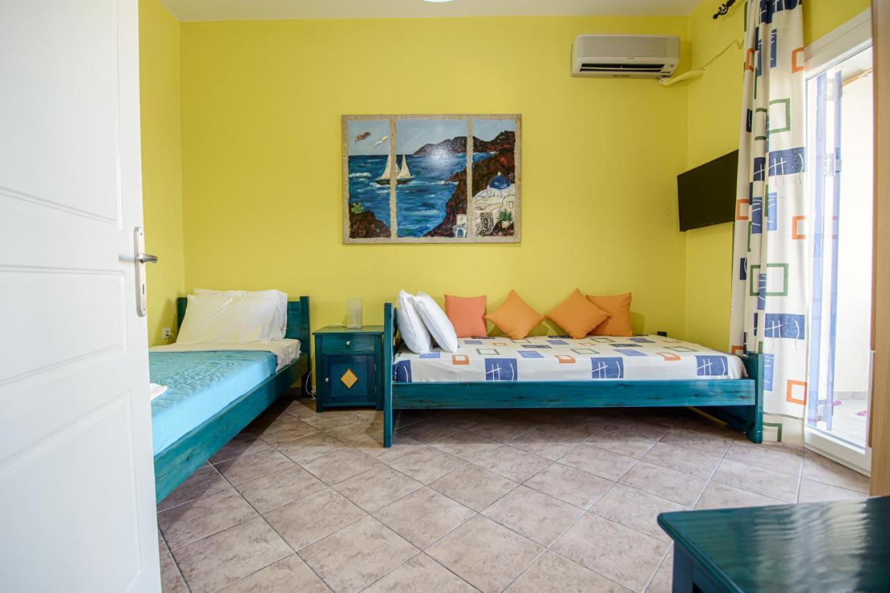 Atlantica Apartments Megalochori  Exterior photo